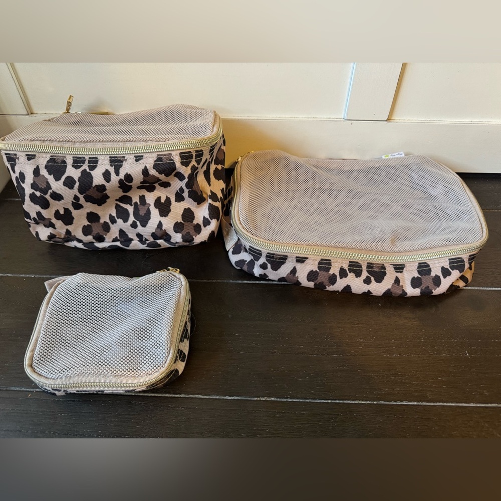 Itzy Ritzy Pack Like A Boss Packing Cubes in Leopard